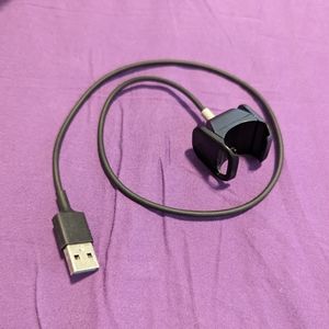 Fitbit charger 4 charging cable